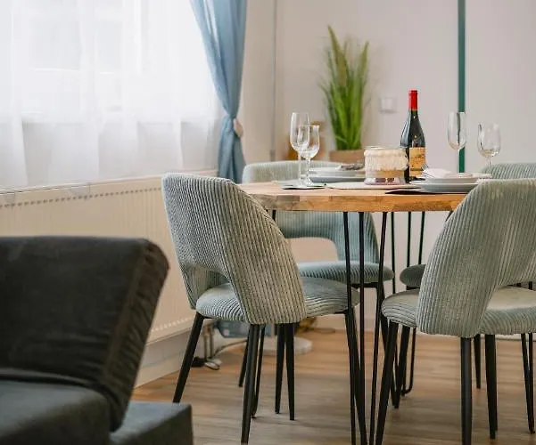 2-Zimmer Themen-Apartment Im Zentrum, Naehe Oper